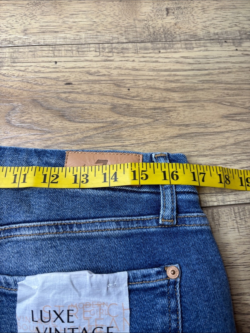 Women's Seven for all Mankind Kimmie Boot— Cut Jeans Medium Blue Size 32 NWT - Picture 8 of 10